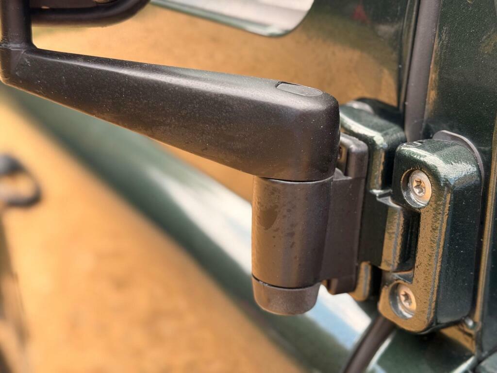 Land Rover Defender 90 Green #50
