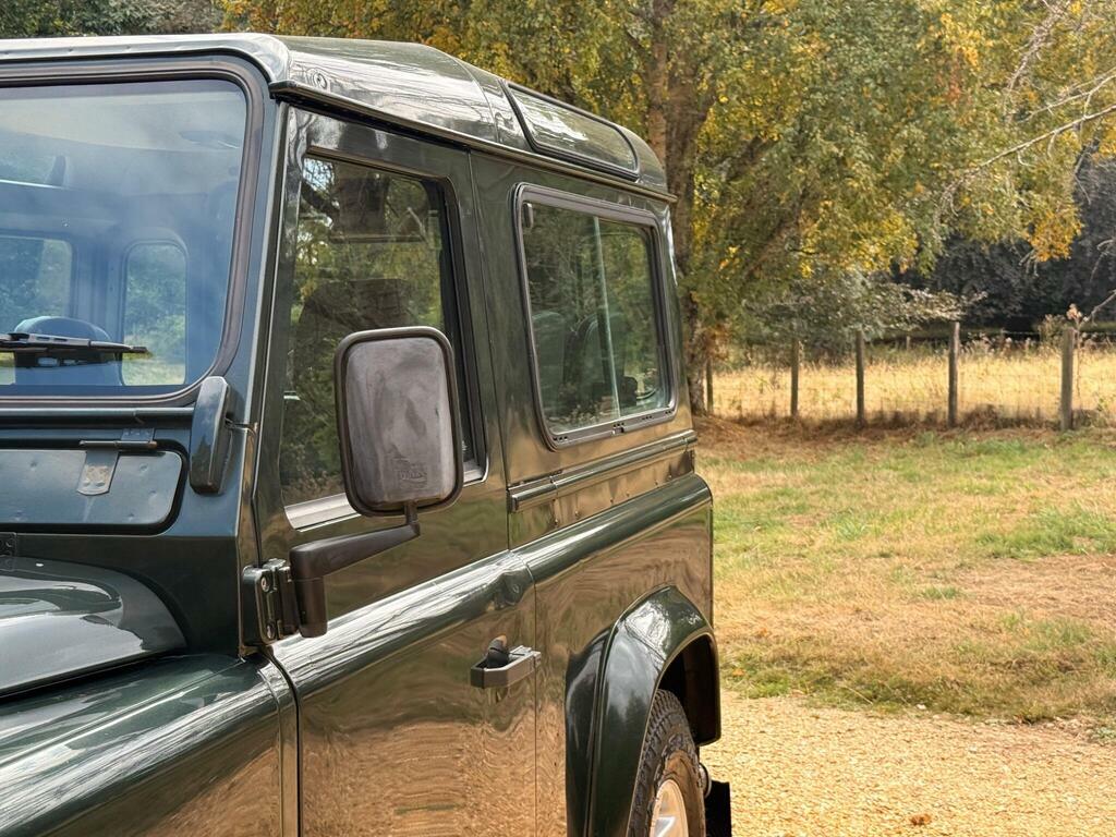 Land Rover Defender 90 Green #59
