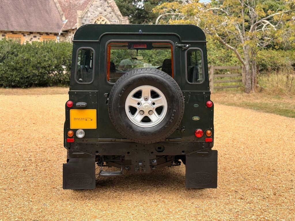 Land Rover Defender 90 Green #56
