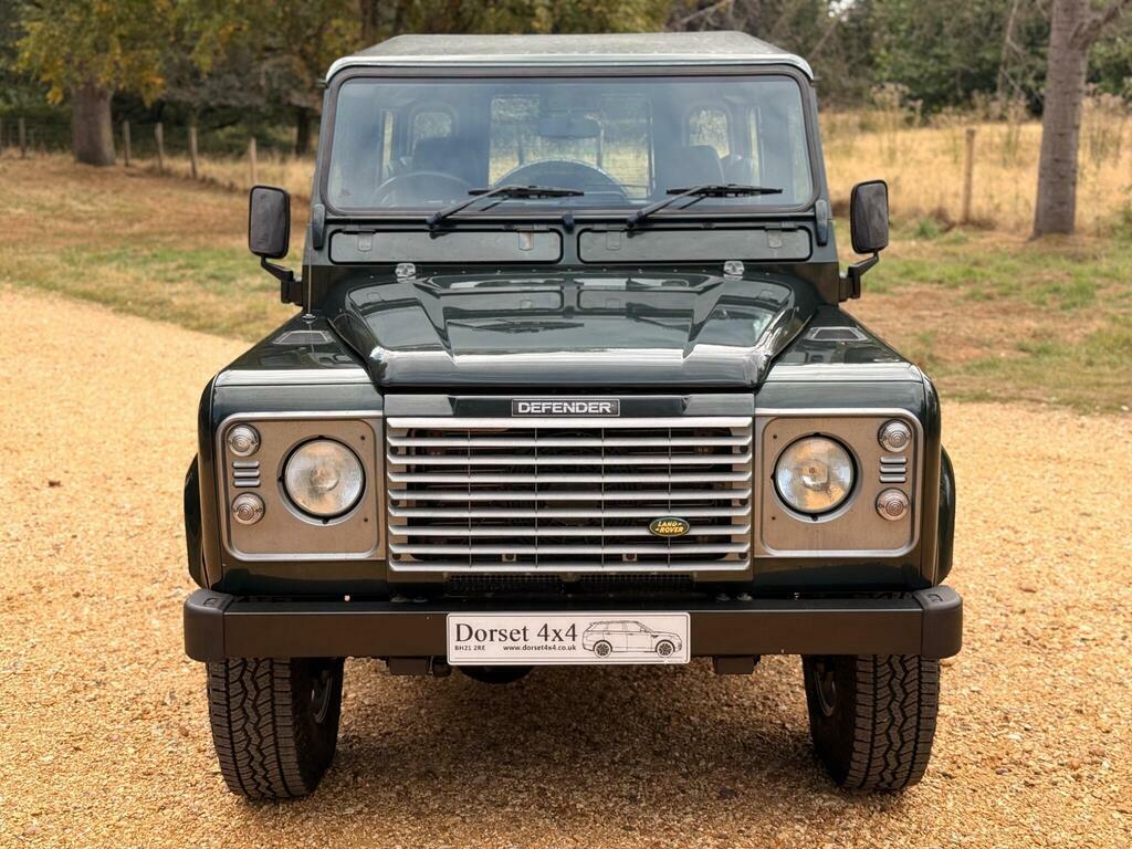 Land Rover Defender 90 Green #8