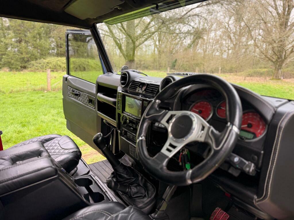 Land Rover Defender 110 Grey #16