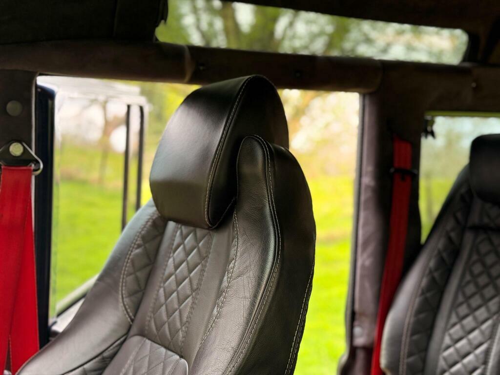 Land Rover Defender 110 Grey #22