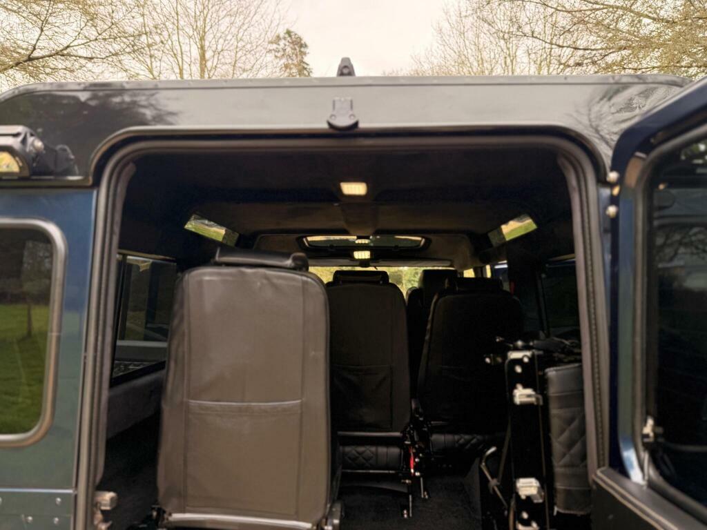 Land Rover Defender 110 Grey #30