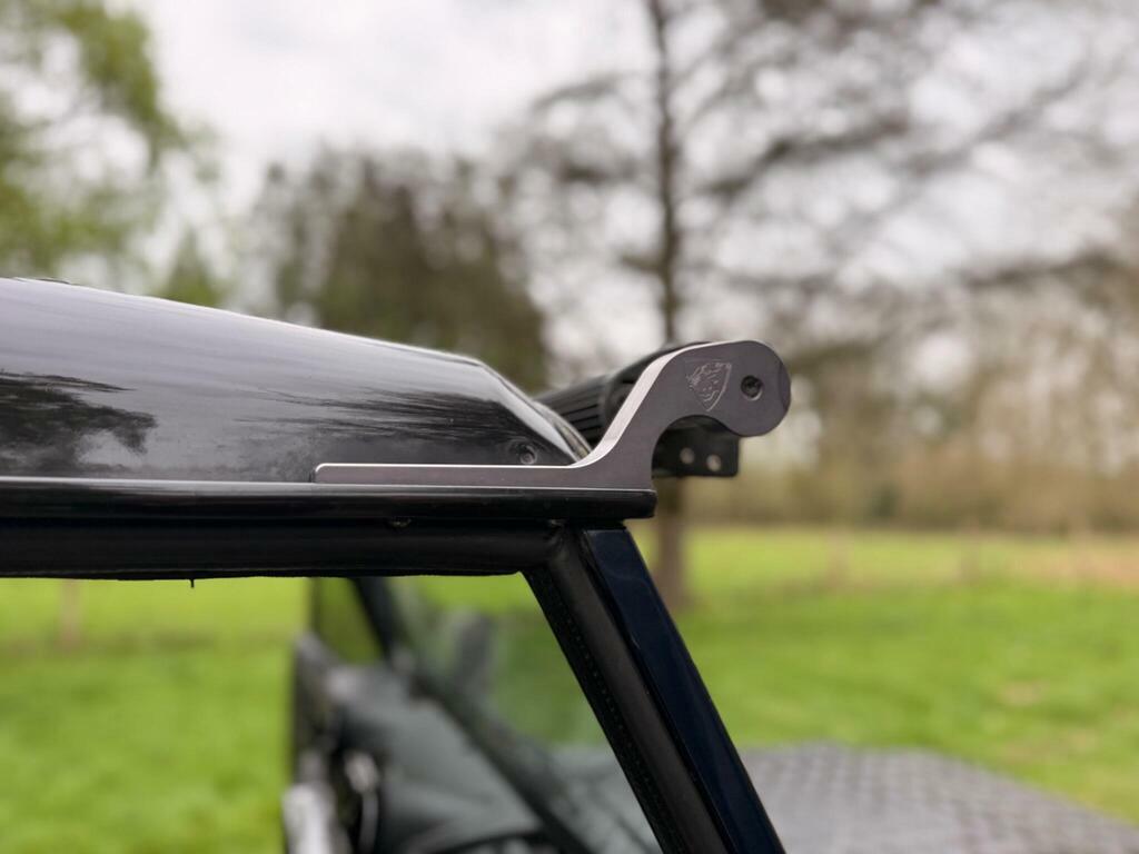 Land Rover Defender 110 Grey #85