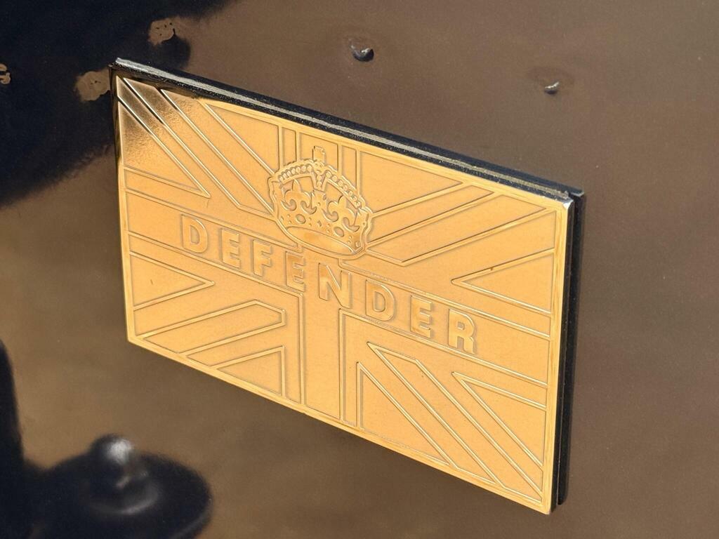 Land Rover Defender 110 Grey #72