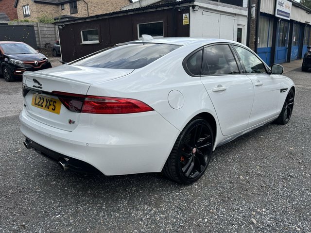 Jaguar XF 3.0 V6 S Saloon Euro 6 Ss 380 White #5