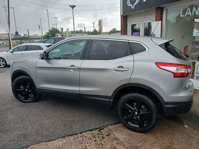 Nissan Qashqai 1.2 Dig-t N-tec Suv 2Wd Euro 6 Silver #4