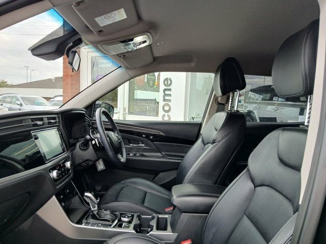 SsangYong Korando Hatchback Black #12