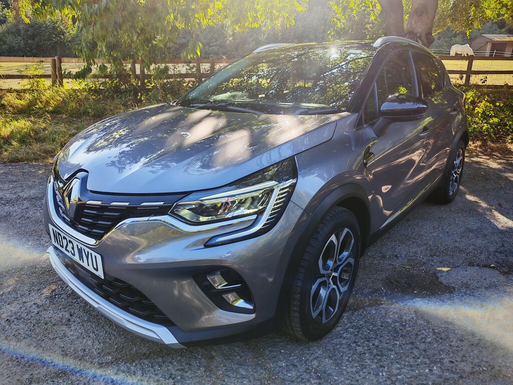 Renault Captur Suv 1.0 Techno Tce 90 My22 2023 Grey