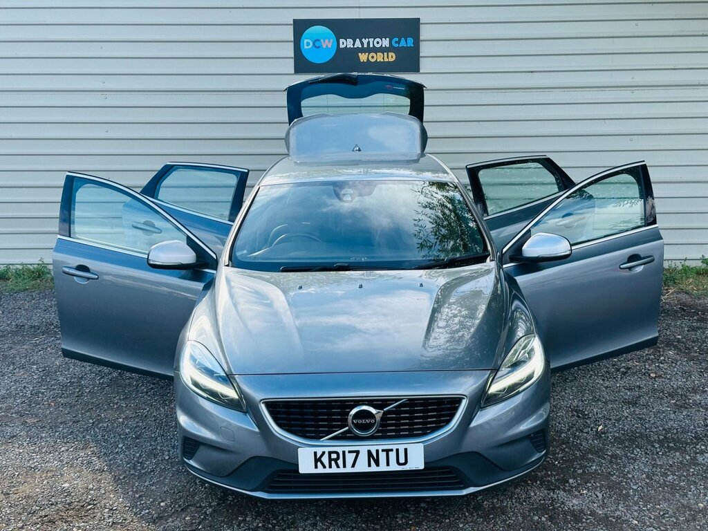 Volvo V40 Hatchback 2.0 White #20