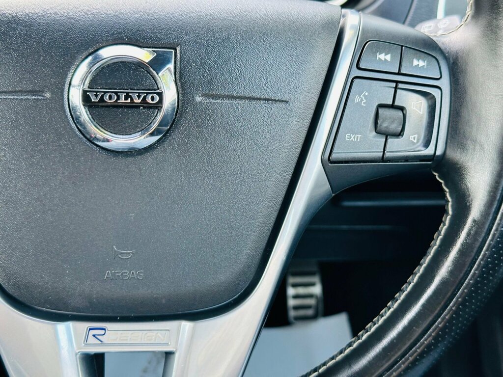 Volvo V40 Hatchback 2.0 White #46