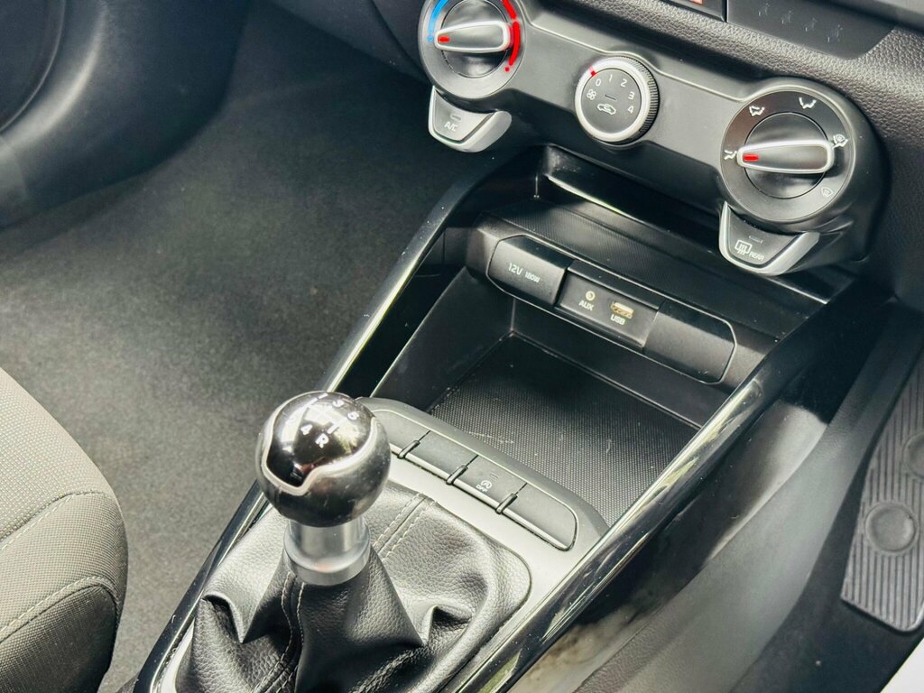 Kia RIO Rio 2 White #51
