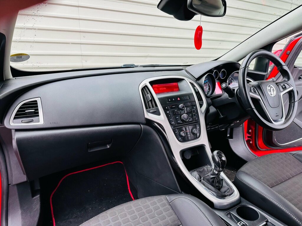 Vauxhall Astra Active Black #38