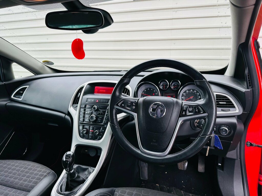 Vauxhall Astra Active Black #33