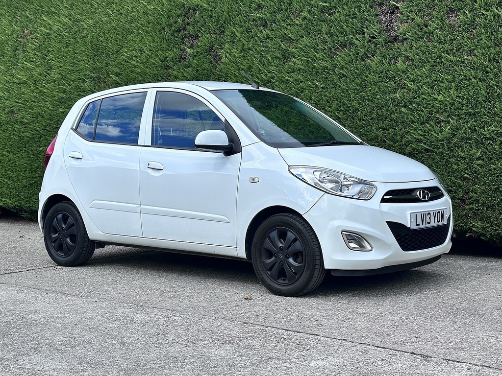 Hyundai I10 Active White #2