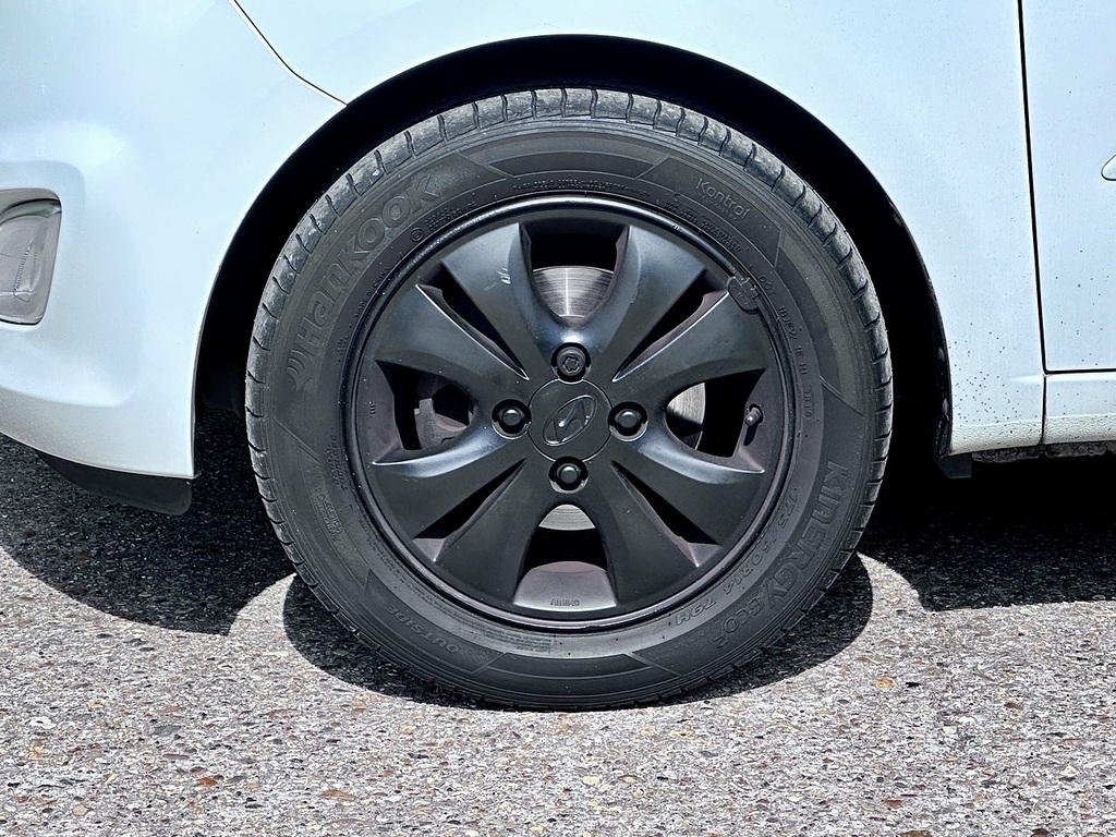 Hyundai I10 Active Automatic Silver #27