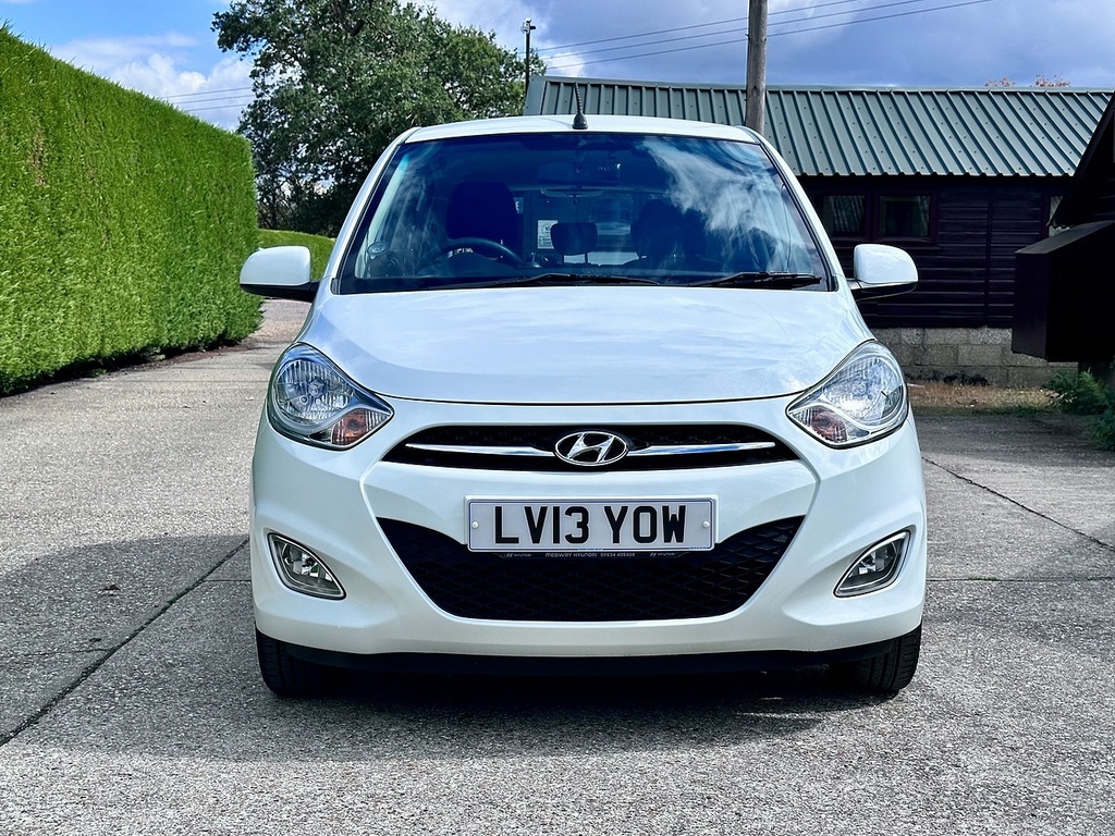 Hyundai I10 Active White #5