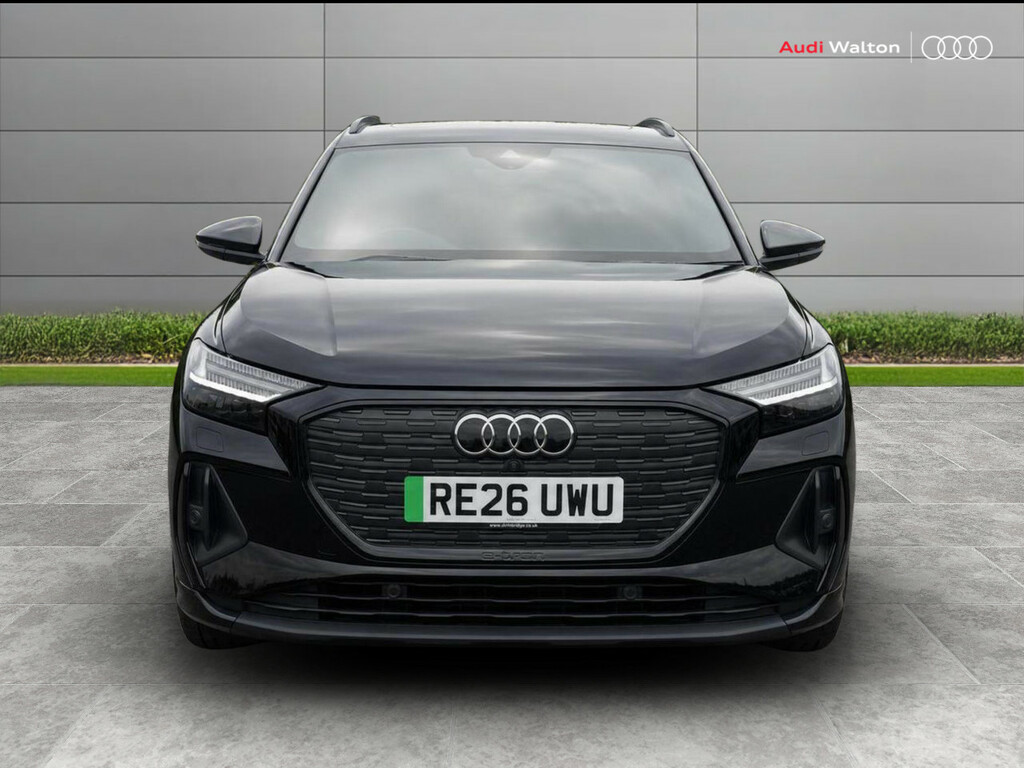 Audi Q4 E Tron Q4 Black Edition 45 E-tron Quattro 210,00 Kw RE26UWU Black #2