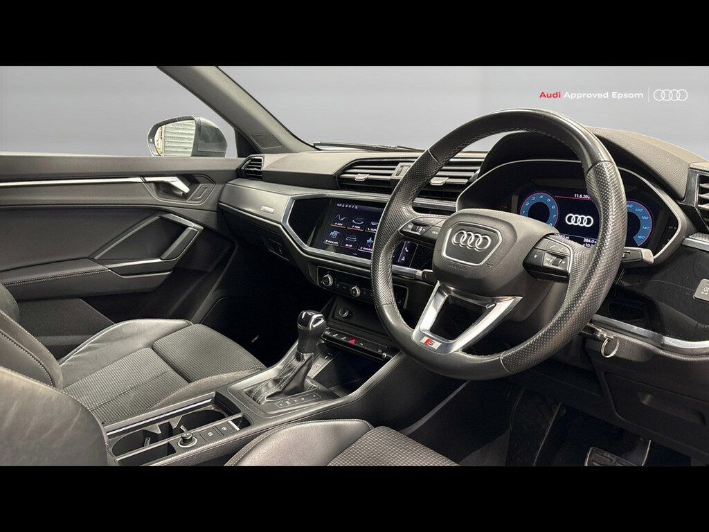 Audi Q3 35 Tfsi S Line S Tronic Grey #2