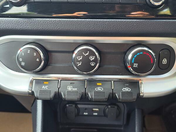 Kia RIO 2 Blue #47
