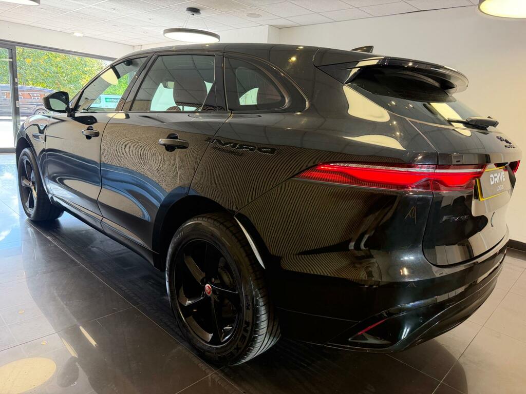 Jaguar F-Pace R-dynamic S Black #3