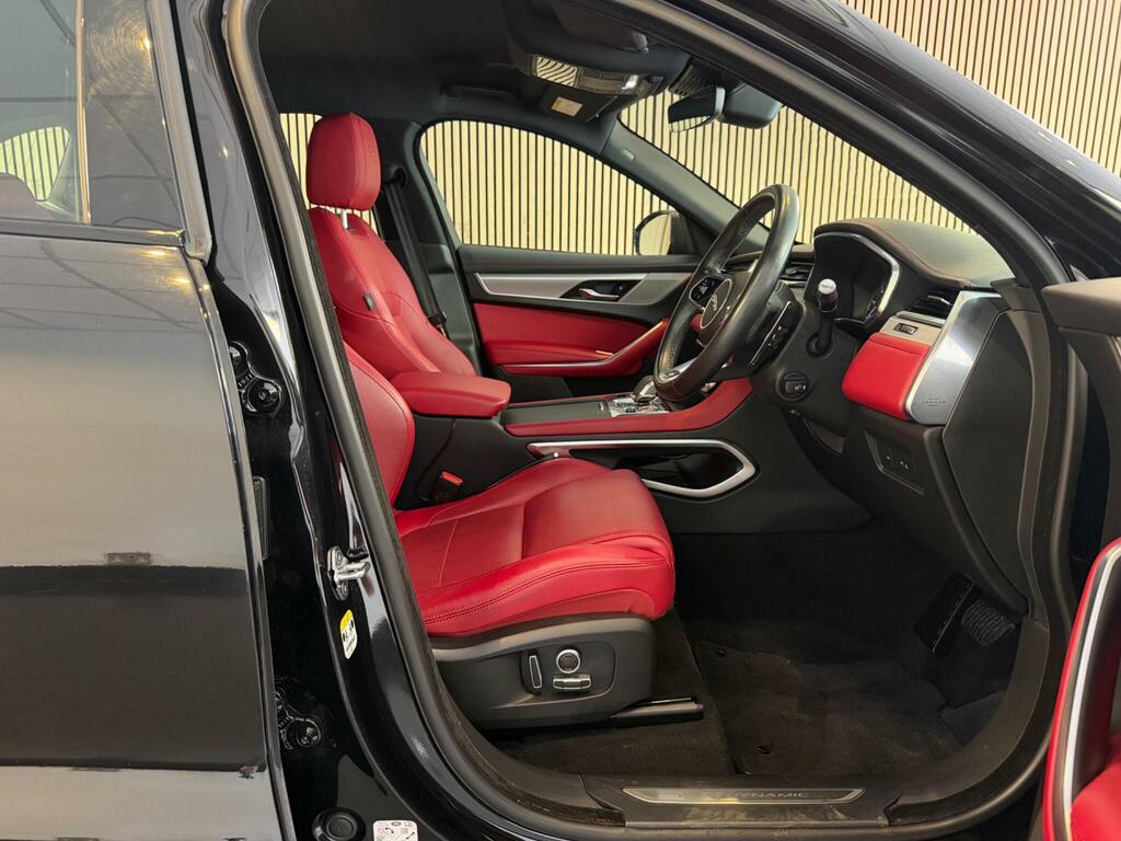 Jaguar F-Pace R-dynamic S Black #2