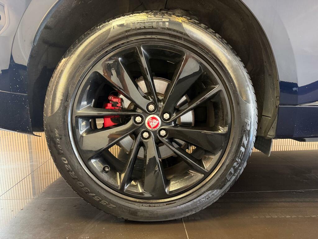 Jaguar F-Pace R-dynamic Black Blue #35