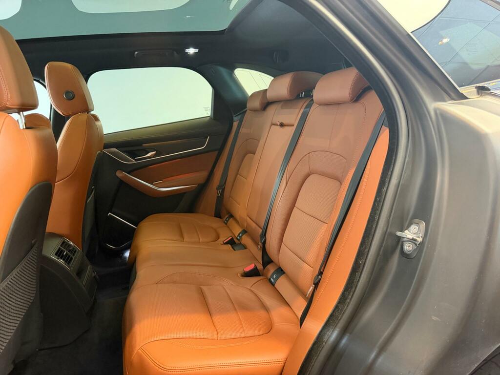 Jaguar F-Pace R-dynamic Black Blue #26