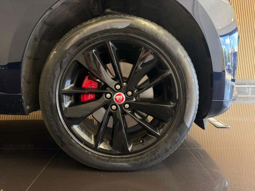 Jaguar F-Pace R-dynamic Black Blue #36