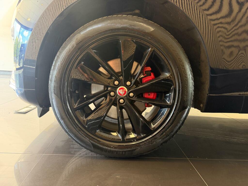 Jaguar F-Pace R-dynamic Black Blue #37