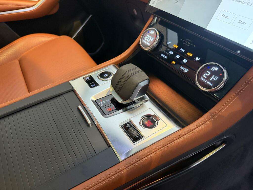 Jaguar F-Pace R-dynamic Black Blue #20