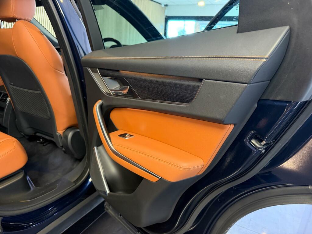 Jaguar F-Pace R-dynamic Black Blue #33