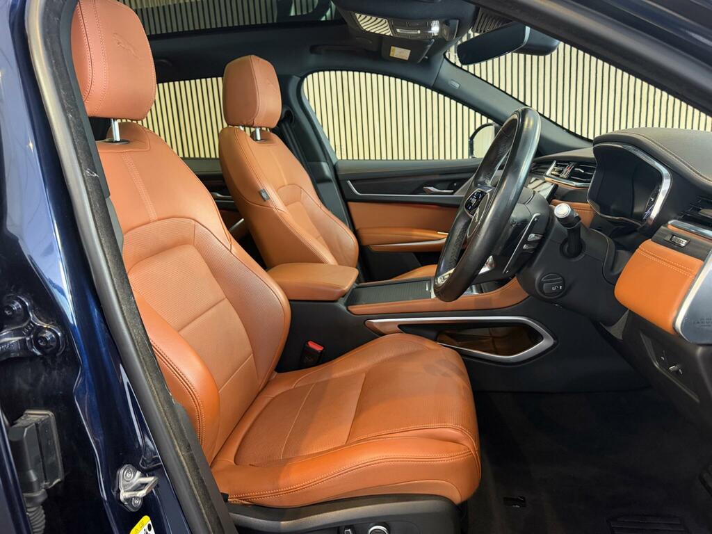 Jaguar F-Pace R-dynamic Black Blue #22