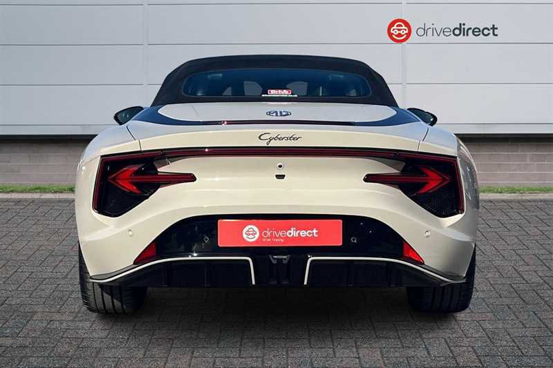 MG Cyberster 77Kwh Trophy Convertible 340 Ps White #4