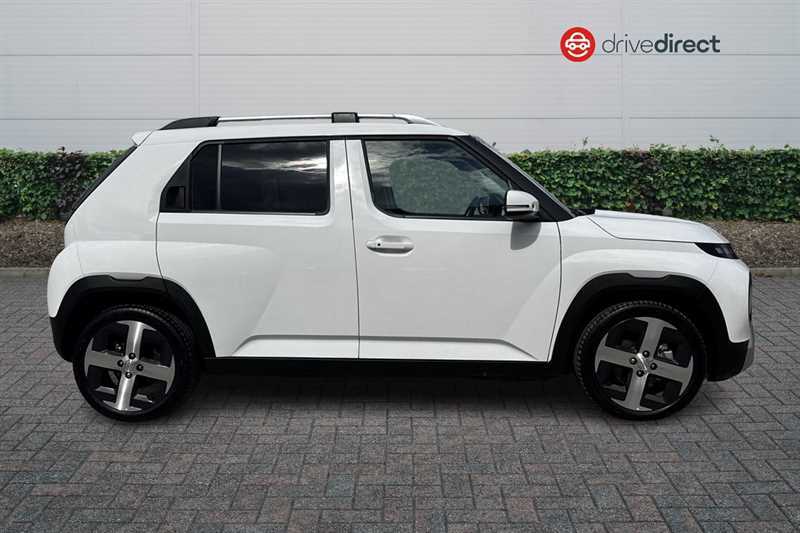 Hyundai Inster Long Range 49Kwh 02 Suv 115 Ps YX25PYF White #2
