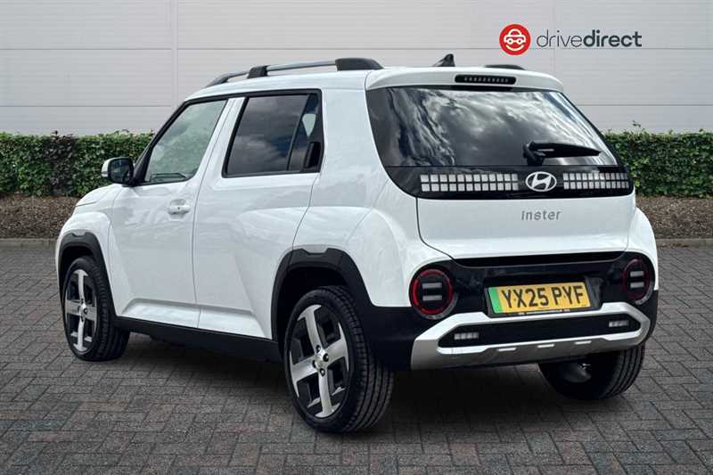 Hyundai Inster Long Range 49Kwh 02 Suv 115 Ps YX25PYF White #5