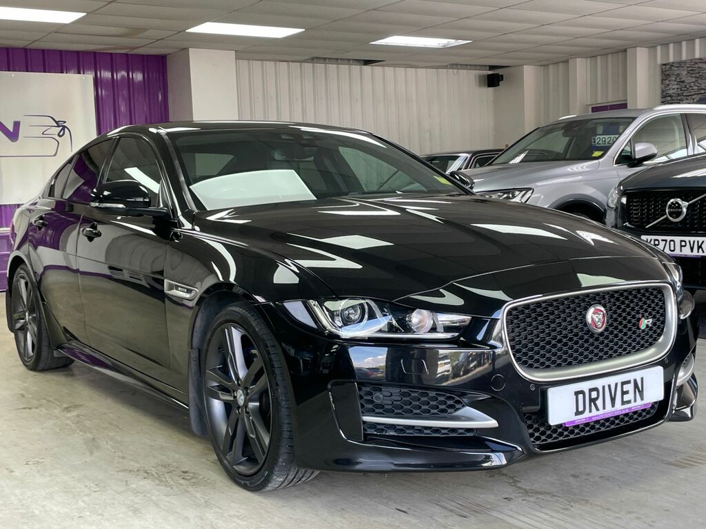 Jaguar XE Diesel Black #4