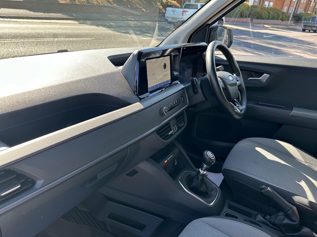 Ford Transit Courier Active Silver #14