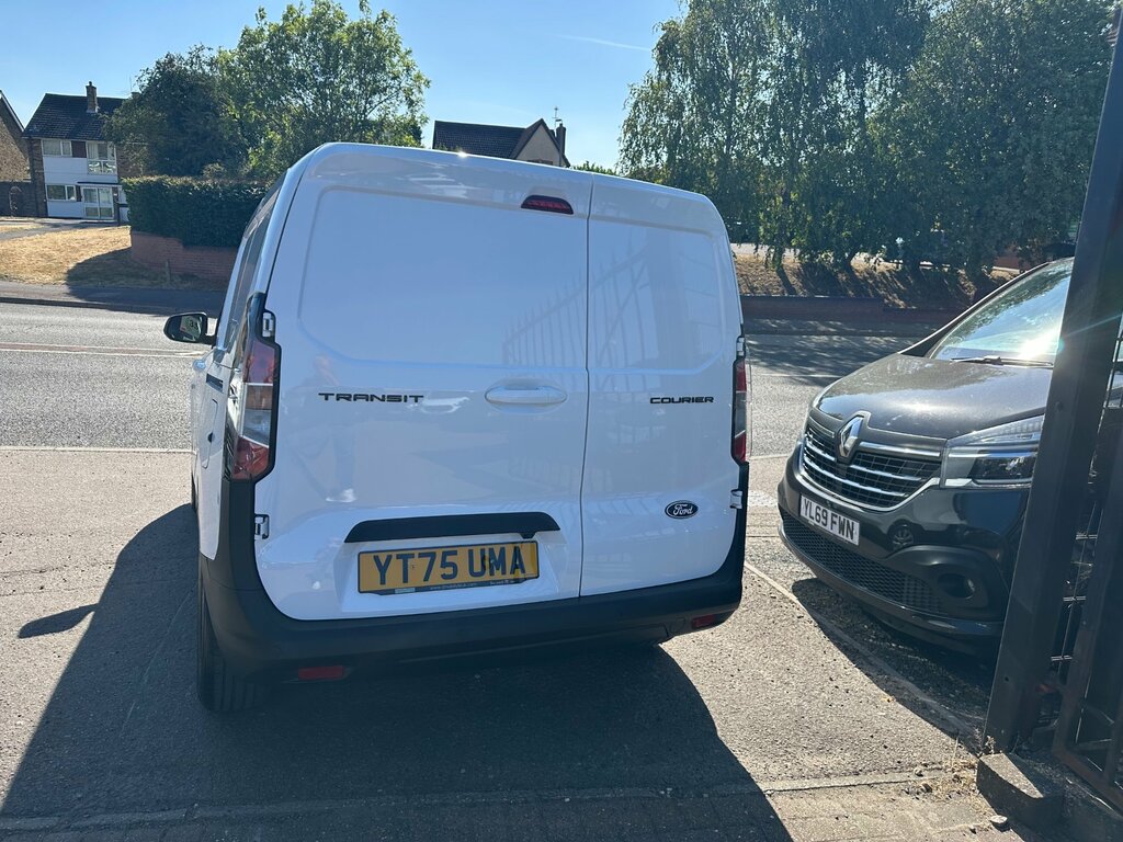 Ford Transit Courier Active Silver #8