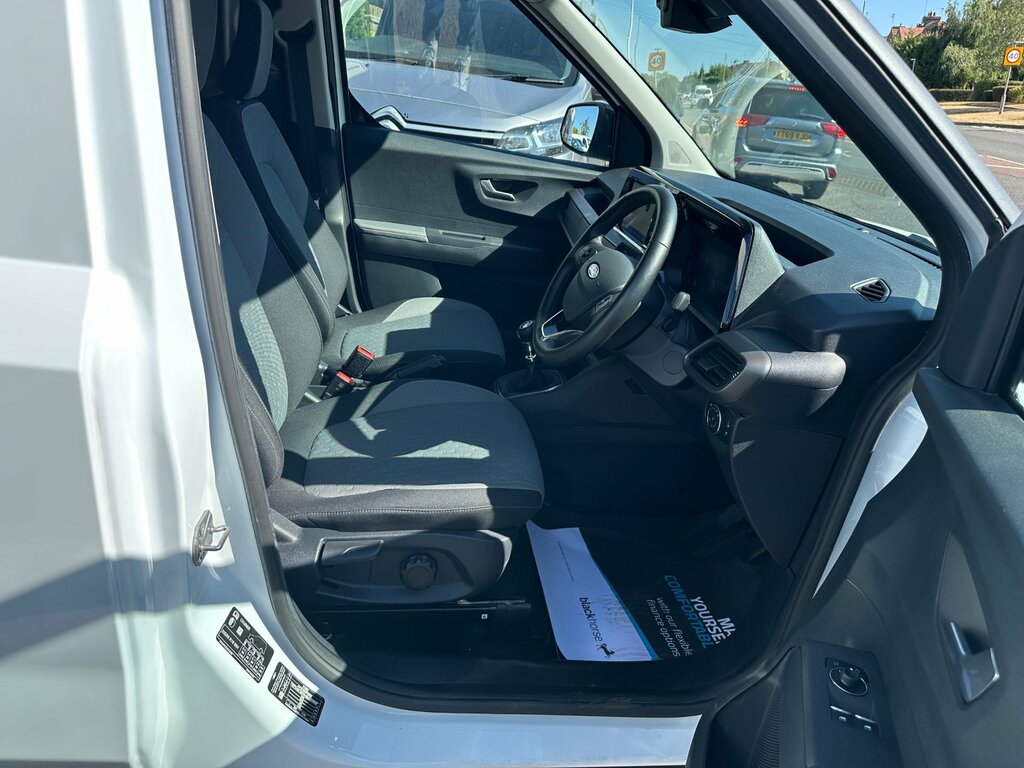 Ford Transit Courier Active Silver #15