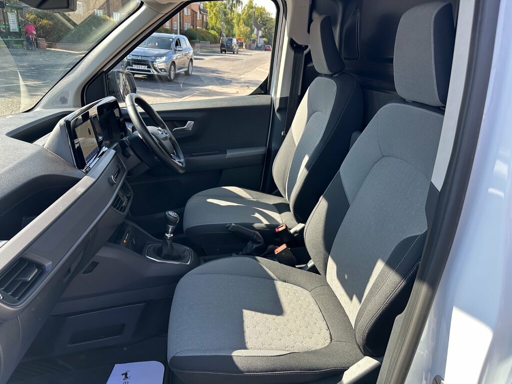 Ford Transit Courier Active Silver #13