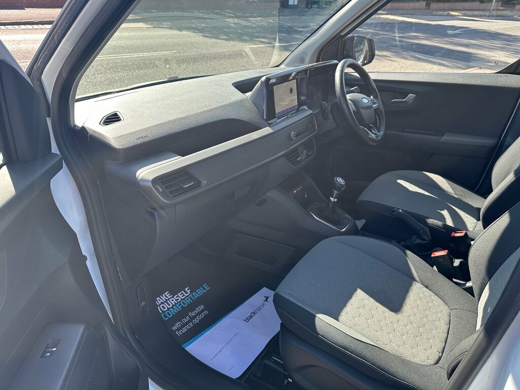 Ford Transit Courier Active Silver #12