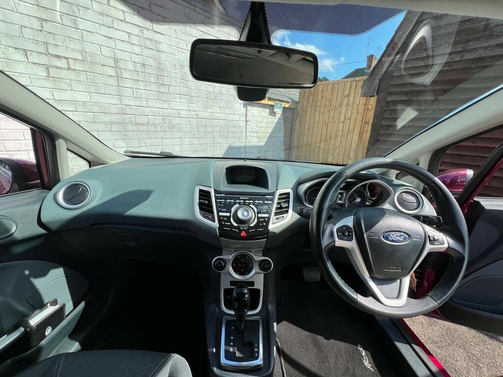 Ford Fiesta 1.25 Edge White #8