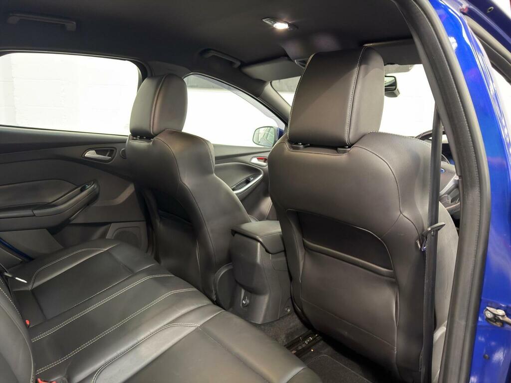 Ford Focus St-3 Black #18