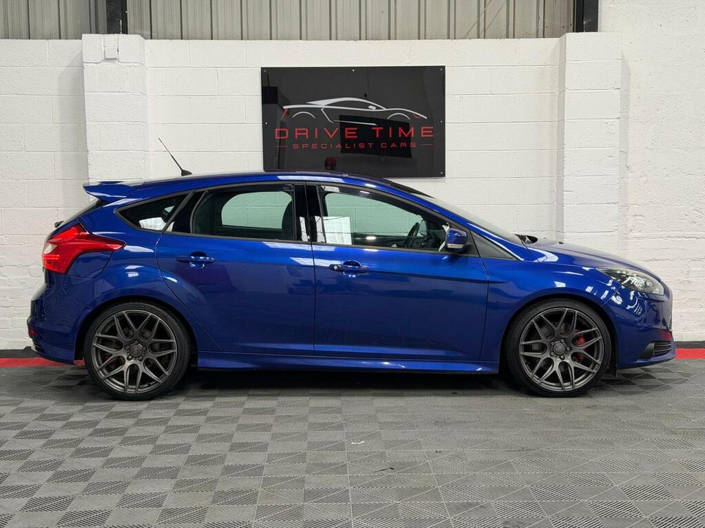 Ford Focus St-3 Black #9