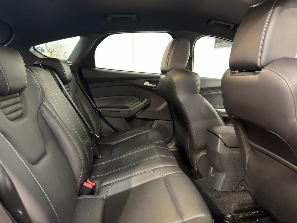 Ford Focus St-3 Black #19