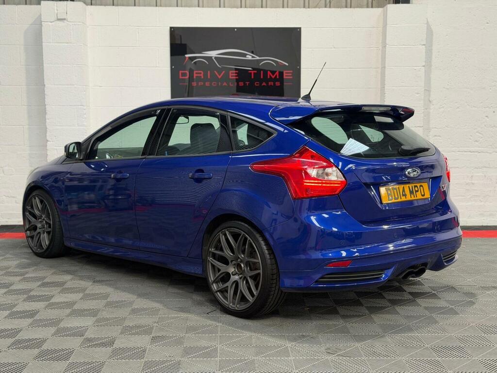 Ford Focus St-3 Black #4