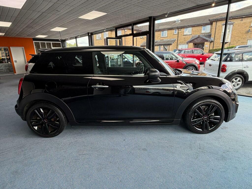 Mini Hatch Hatchback 1.5 One 1499 Gt Euro 6 Ss 20181 NX18GBO Black #2