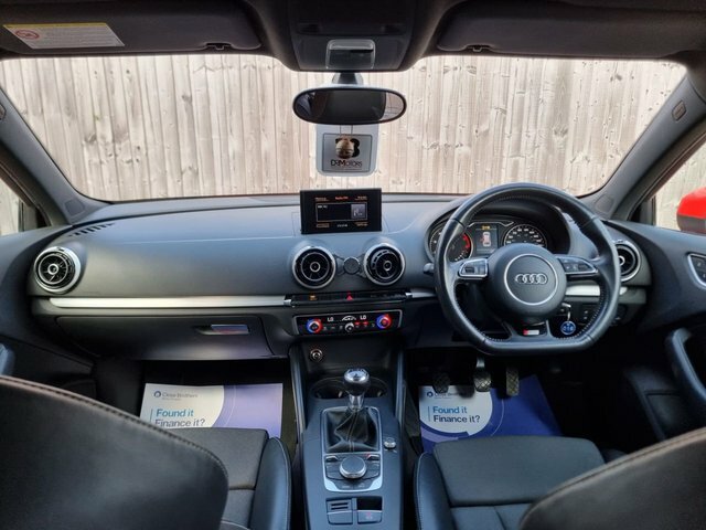 Audi A3 1.4 Tfsi S Line Sportback Euro 5 Red #4