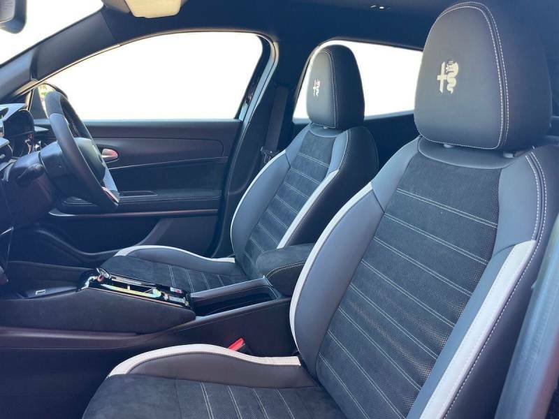 Alfa Romeo Junior 54Kwh Elettrica Sport Speciale Suv Au #2